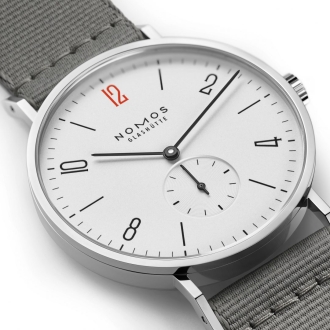 2021 NOMOS Glashütte 0165 S50 Tangente Medecins Sans Frontieres Kachel 1