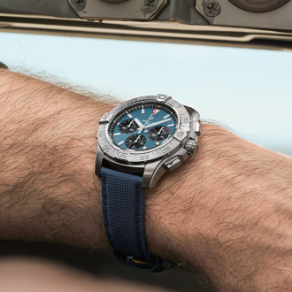 2023 Breitling Avenger Chrono 44 Kachel 5