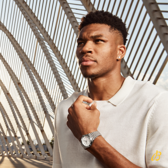 2022 Breitling Chronomat GMT 40 Testimonial