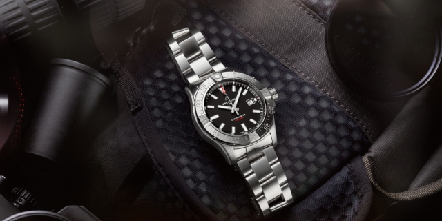 2023_Breitling_Avenger_Auto GMT 42_Banner_Mobil 2023_Breitling_Avenger_Auto GMT 42_Banner_Mobil