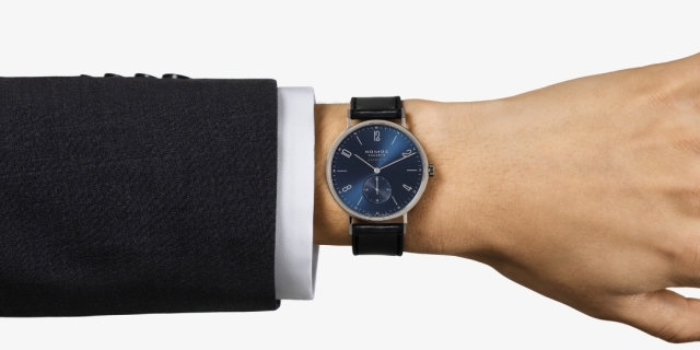 2023_NOMOS Glashütte_Tangente_Banner_mobil_1 2023_NOMOS Glashütte_Tangente_Banner_mobil_1