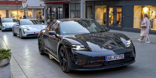 2022_Events_Porsche_Female Drivers_Banner_Mobil_1 2022_Events_Porsche_Female Drivers_Banner_Mobil_1